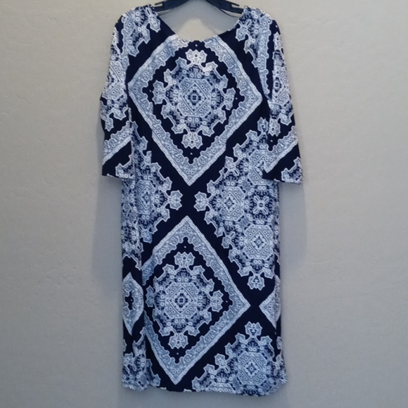 Haani Navy whitte Dress - Picture 5 of 5